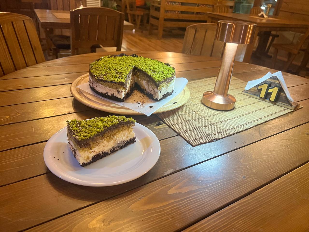 کیک دبی چاکلت